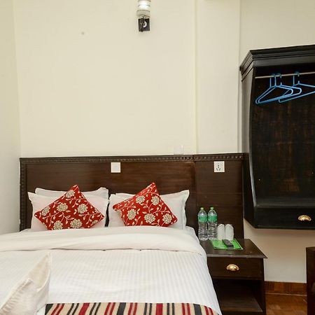 Hotel Admire Pokhara Pvt. Ltd. Екстер'єр фото