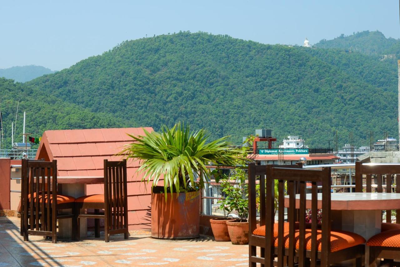 Hotel Admire Pokhara Pvt. Ltd. Екстер'єр фото